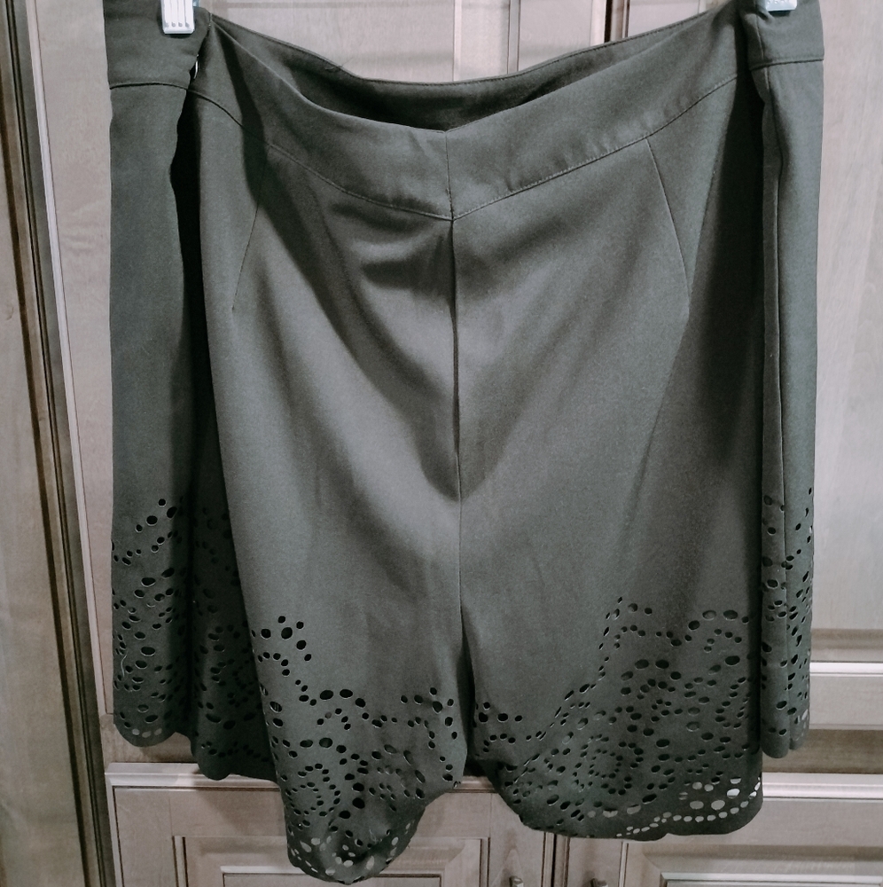 Modamix Shorts - Picture 2 of 4